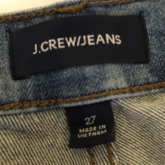 J.Crew slim broken in boyfriend jeans. - Picture 5 of 8